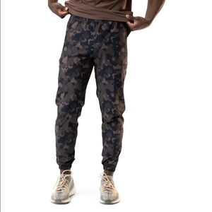 Balance Athletica camo joggers Size 2X
